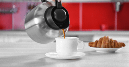 As Melhores Garrafas Térmicas para Café em 2025: Qual Escolher?
